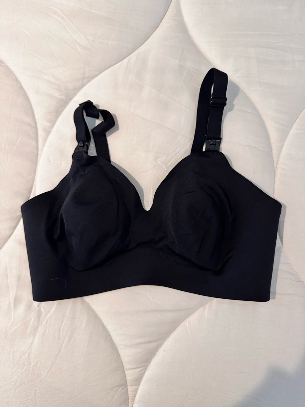 Momcozy Black Seamless Nursing Bra - Comfortable Support